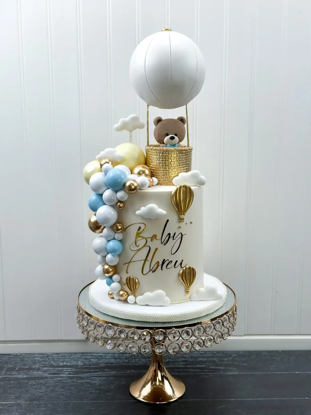 HOT AIR BALLON BABY SHOWER CAKE