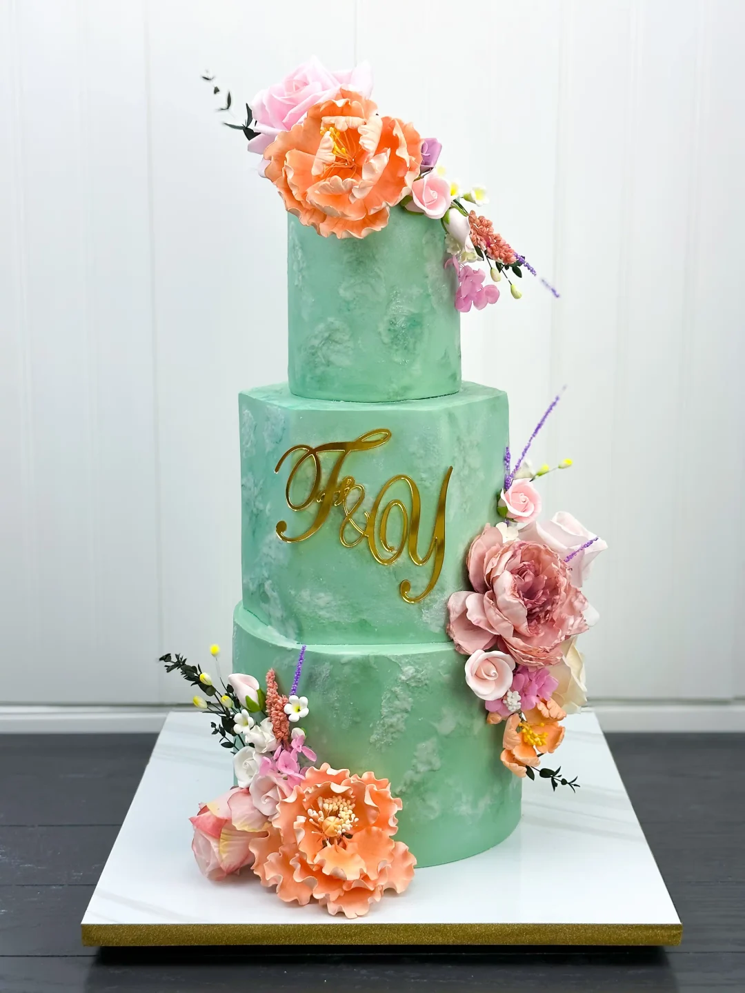 FLORAL SAGE WEDDING CAKE