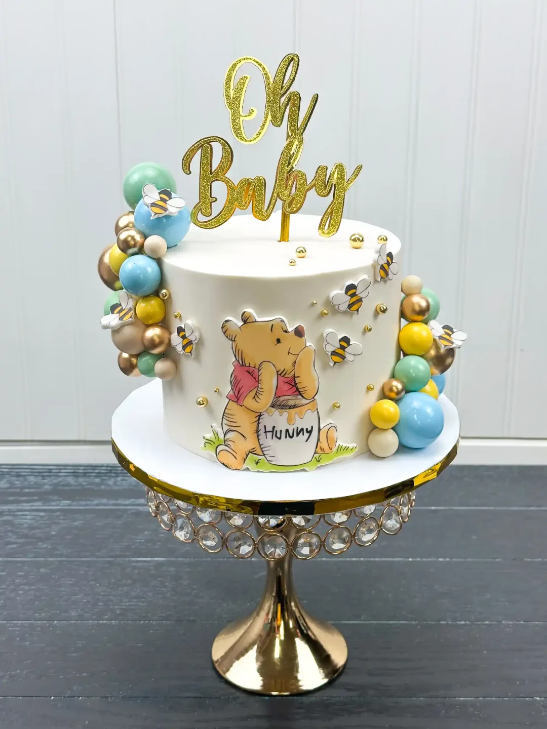 WINNIE POOH BABY SHOWER CAKE