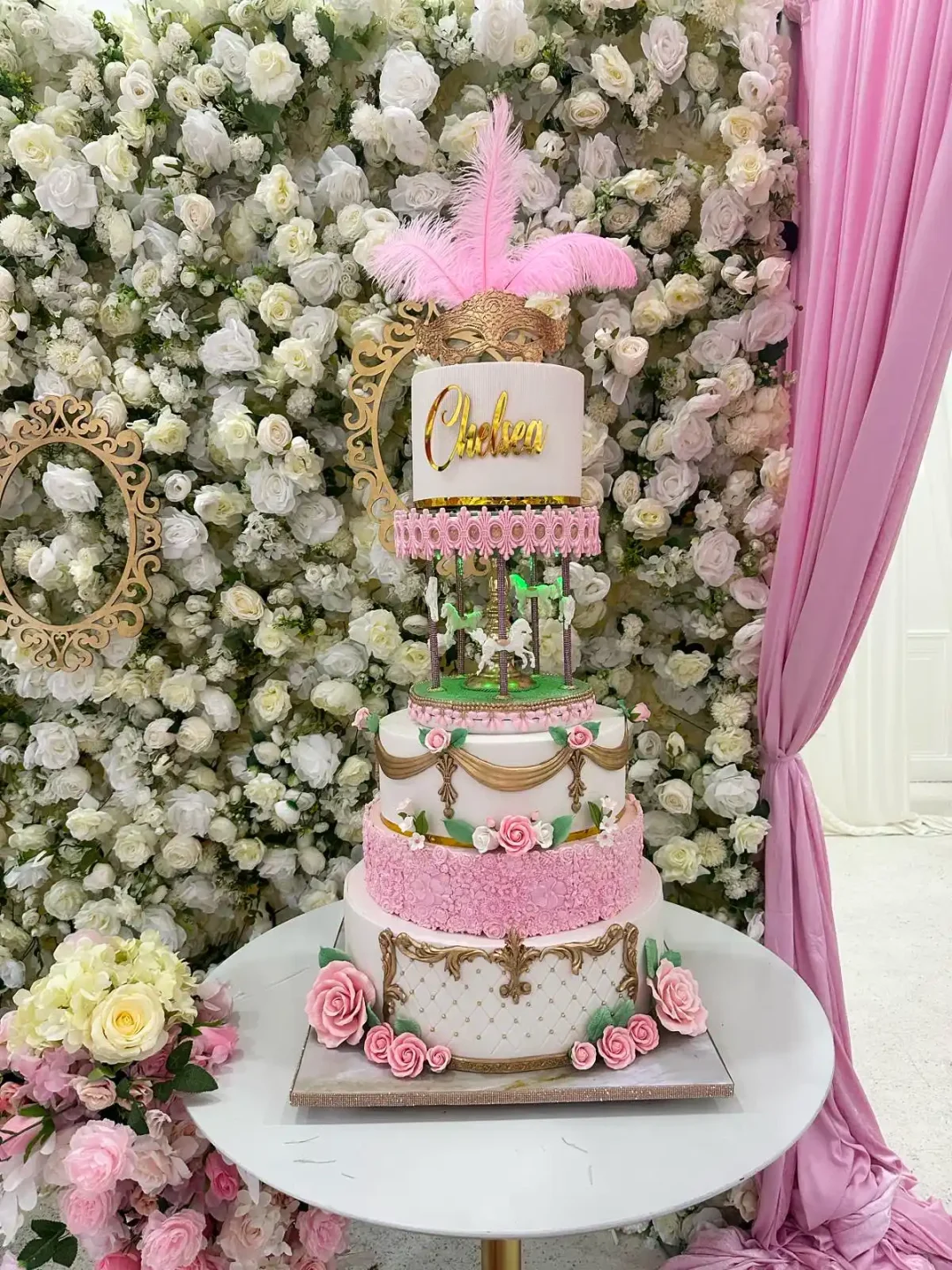 CARROUSEL CAKE